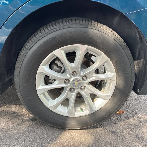 Used 2019 Chevrolet Equinox LT FWD image 12