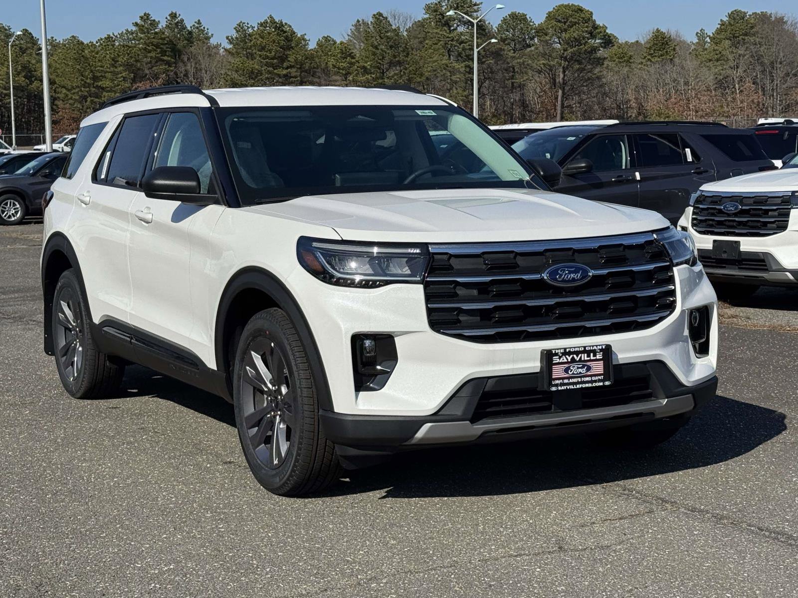 New 2026 Ford Explorer Active w/ Active Comfort Package AWD/4WD image 2