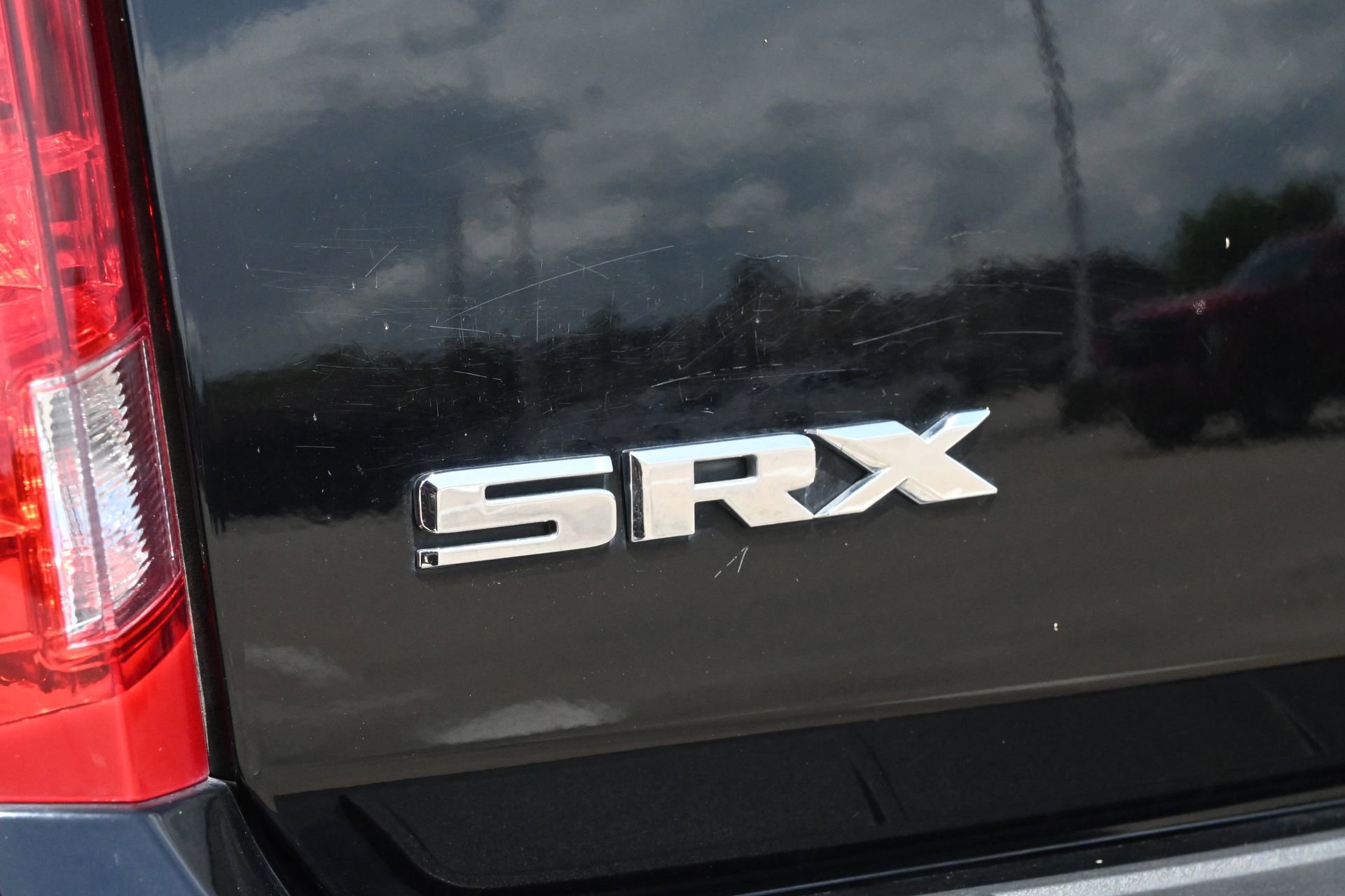 Used 2011 Cadillac SRX Luxury FWD image 19