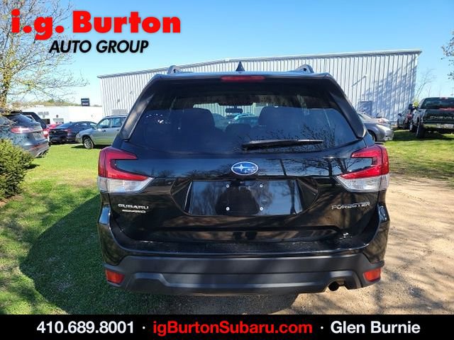 Used 2022 Subaru Forester Premium image 5