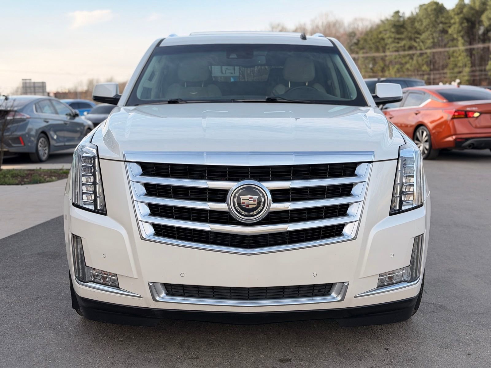 Used 2015 Cadillac Escalade ESV Premium AWD/4WD image 6