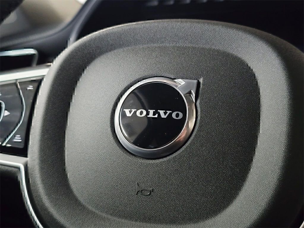 New 2026 Volvo XC90 B5 Core w/ Protection Package image 31