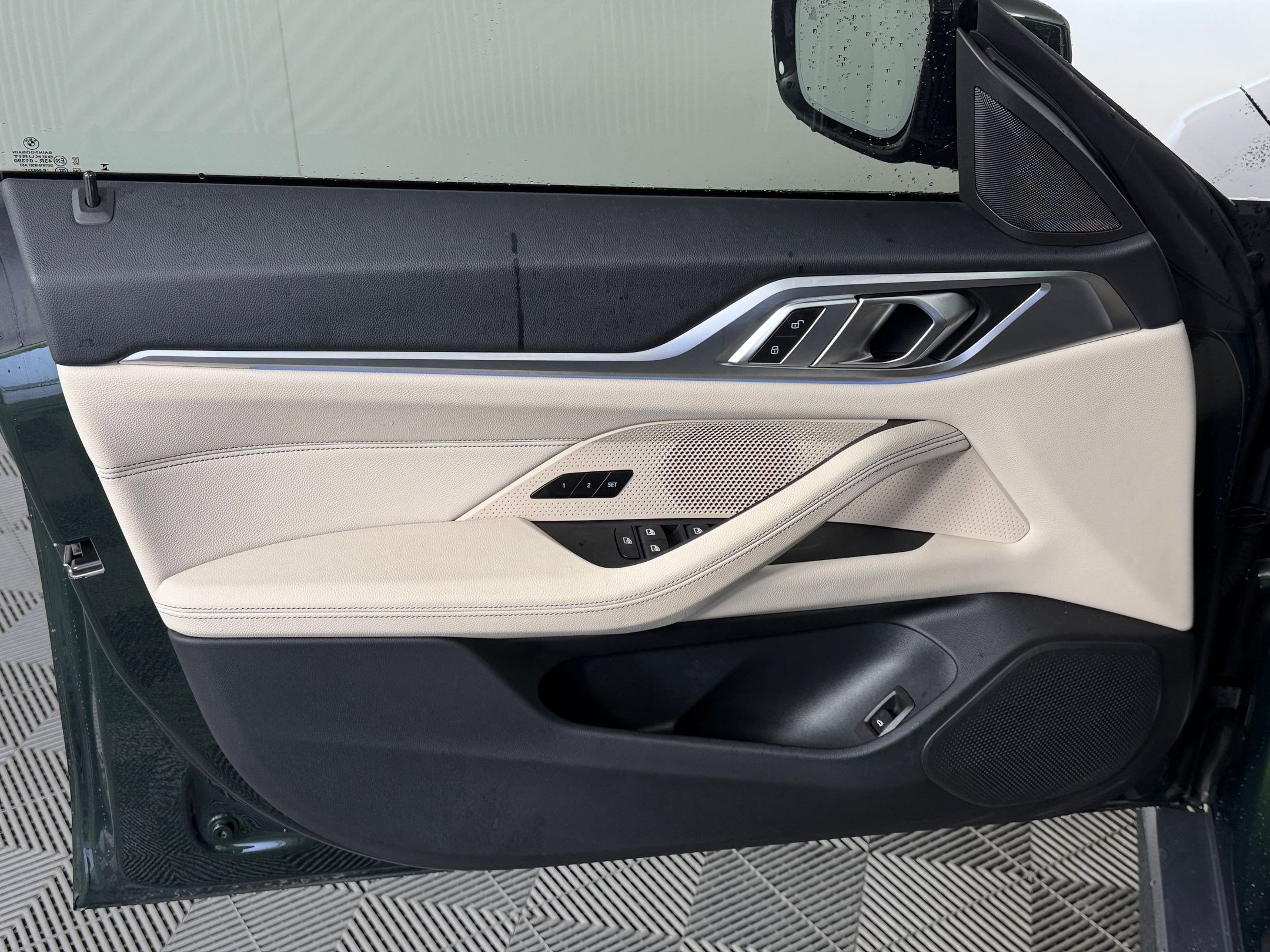 Used 2023 BMW i4 eDrive35 w/ Premium Package RWD image 12