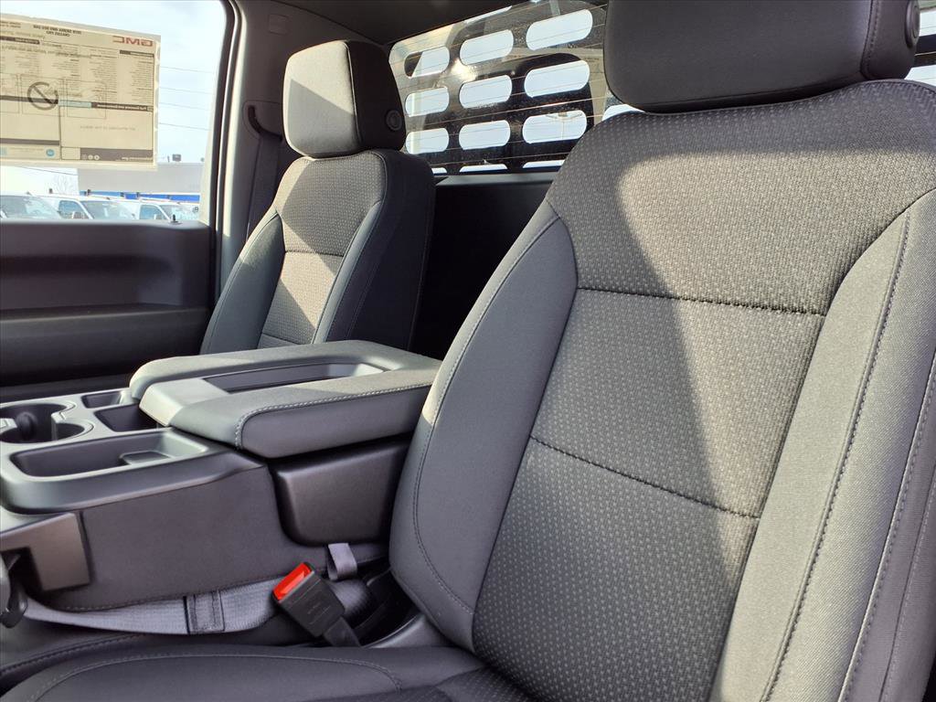New 2026 GMC Sierra 3500 Pro w/ Convenience Package image 17
