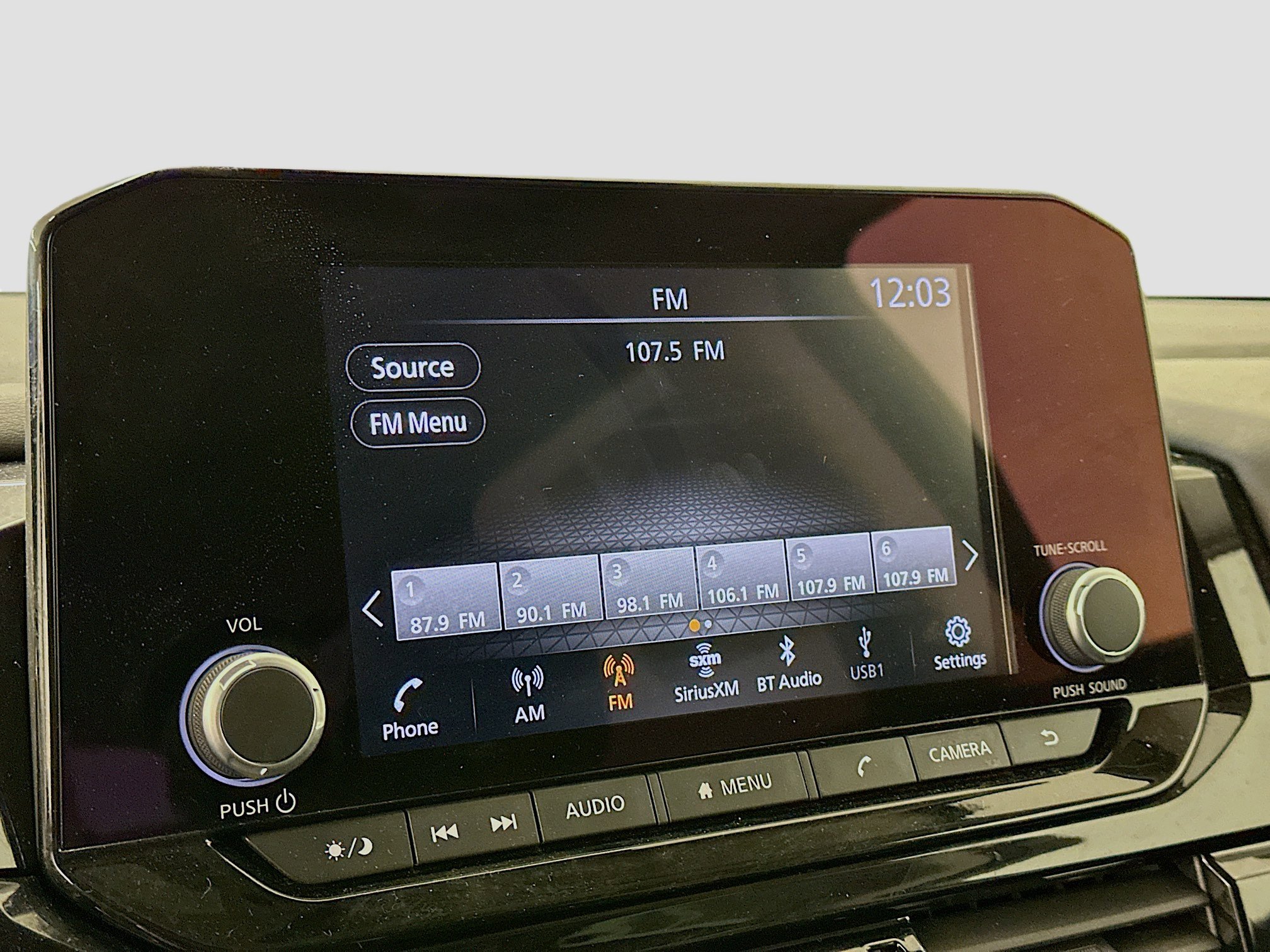 Used 2023 Nissan Pathfinder SV w/ SV Premium Package image 21