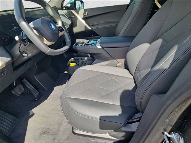 Certified 2024 BMW iX xDrive50 w/ Sport Package AWD/4WD image 17