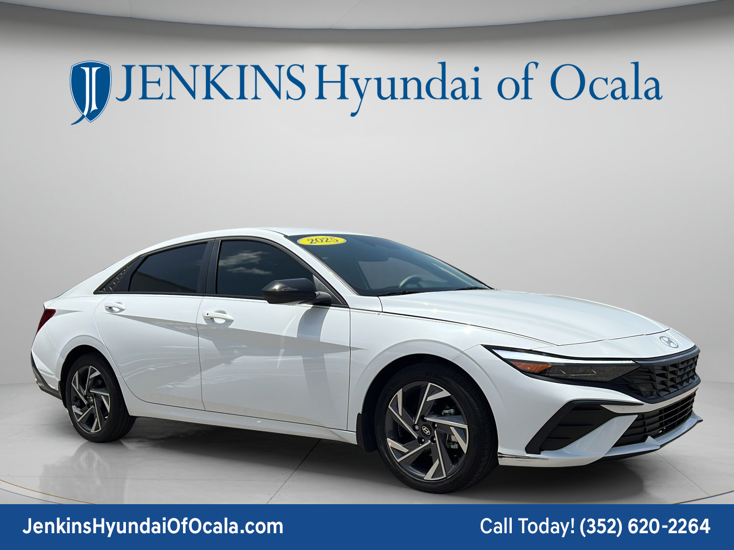 Certified 2025 Hyundai Elantra Sport w/ Cargo Package FWD image 1