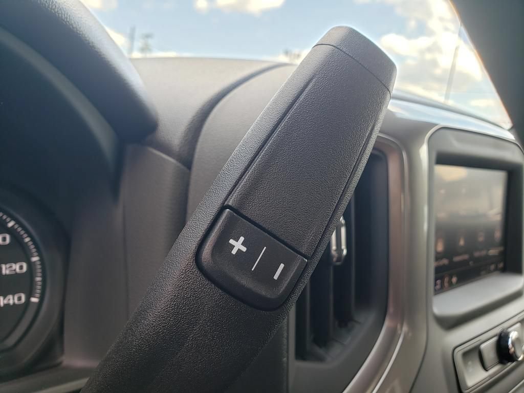 New 2026 Chevrolet Silverado 1500 Custom w/ LPO, Dark Essentials Package AWD/4WD image 29