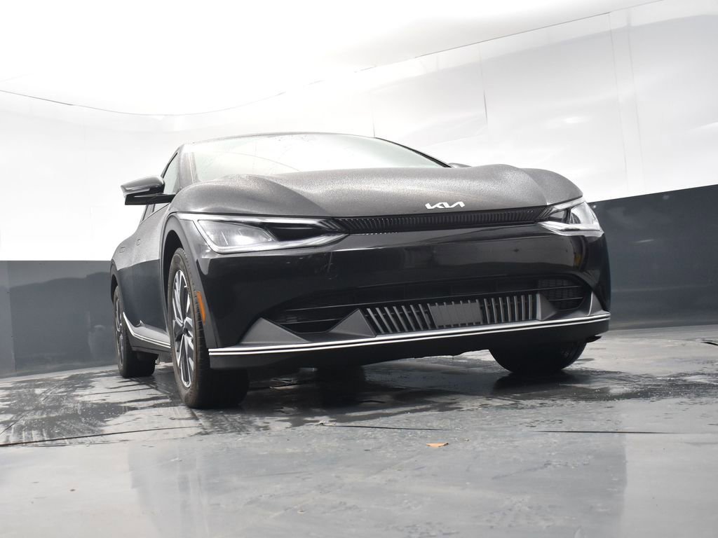 Used 2024 Kia EV6 Light image 26