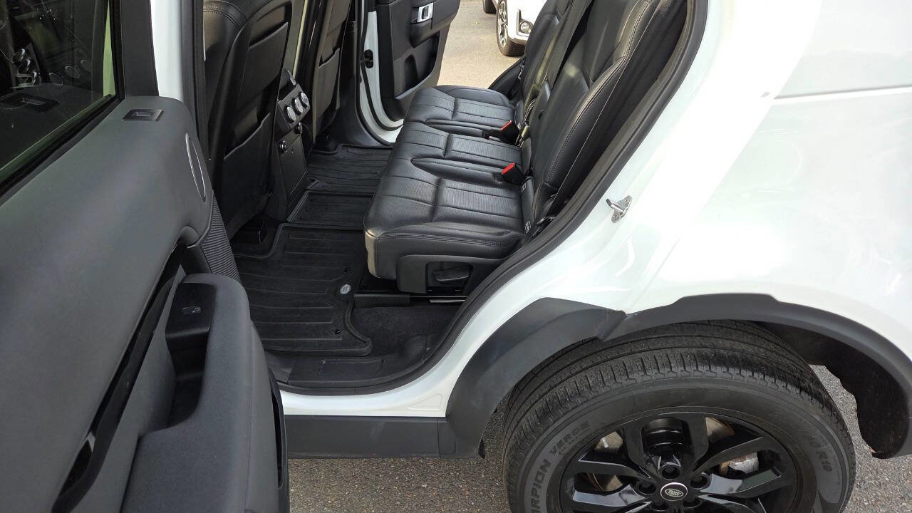 Used 2019 Land Rover Discovery SE AWD/4WD image 31