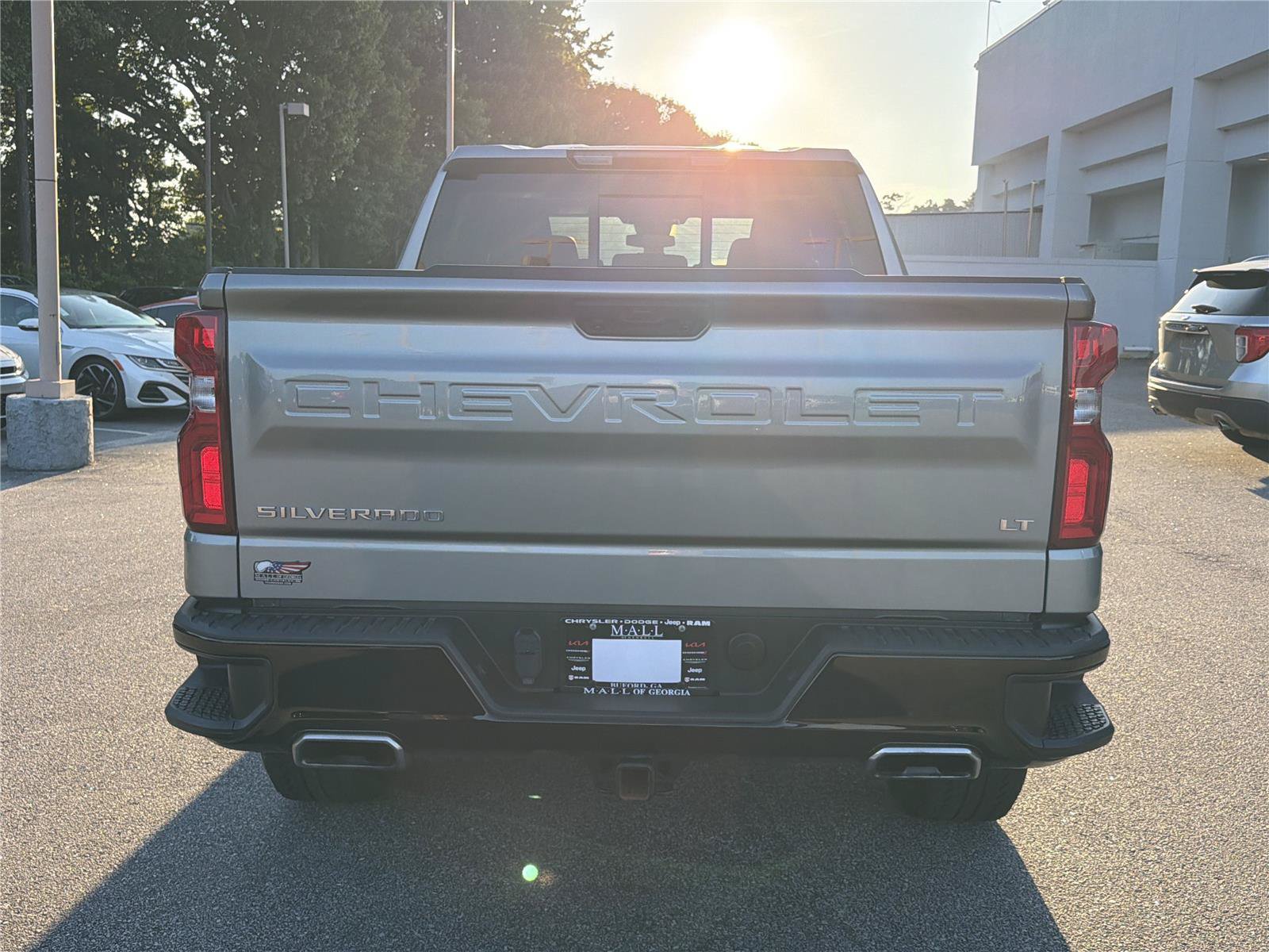 Used 2025 Chevrolet Silverado 1500 LT Trail Boss w/ Convenience Package II AWD/4WD image 6