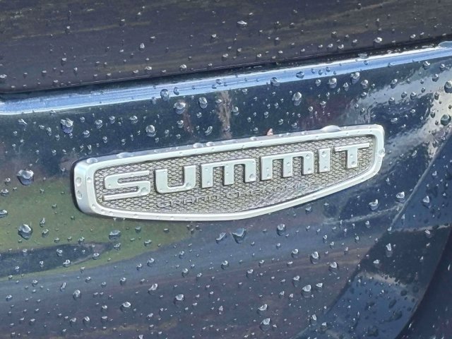 Used 2023 Jeep Grand Cherokee Summit AWD/4WD image 45