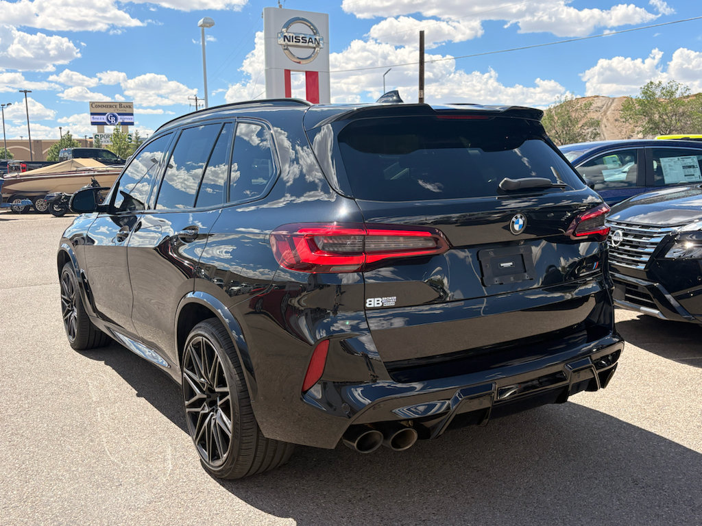 Used 2022 BMW X5 M w/ Competition Package AWD/4WD image 3