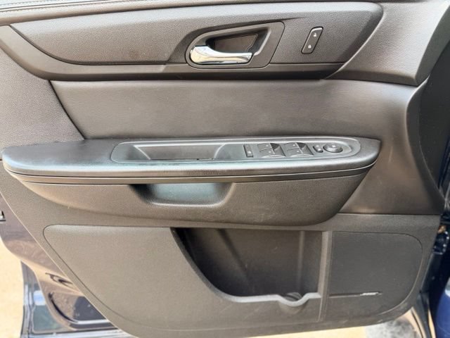 Used 2015 Chevrolet Traverse LT FWD image 17