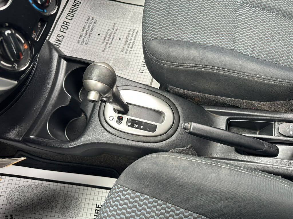 Used 2016 Nissan Versa Note SV FWD image 19