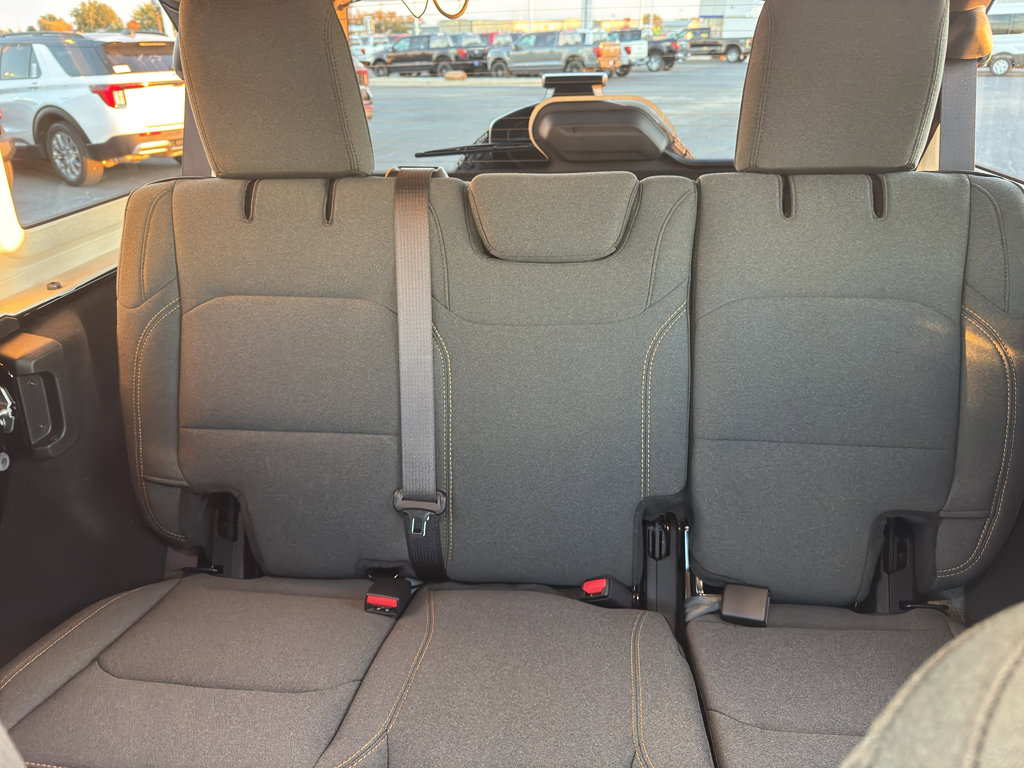 Used 2025 Jeep Wrangler Sport S image 16