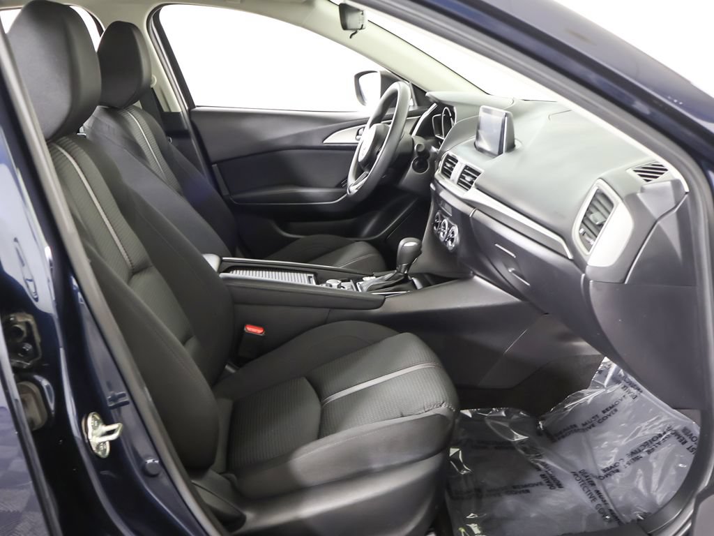 Used 2018 MAZDA MAZDA3 Sport w/ Preferred Equipment Package FWD image 28