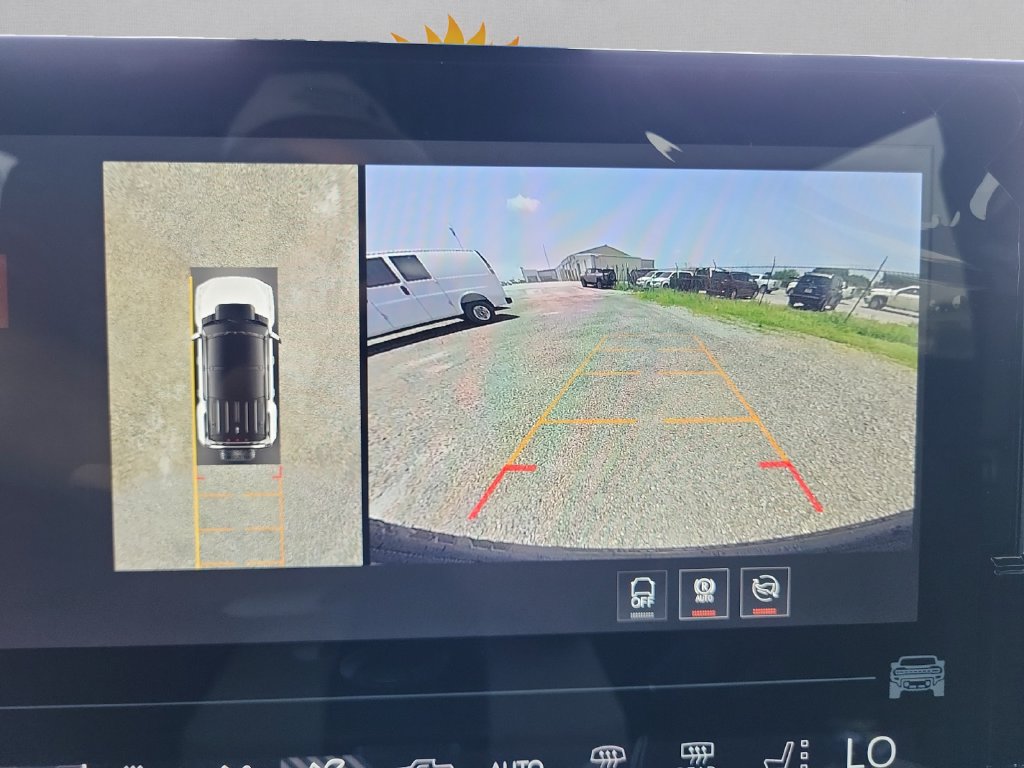 New 2026 GMC Hummer EV SUV AWD/4WD image 16