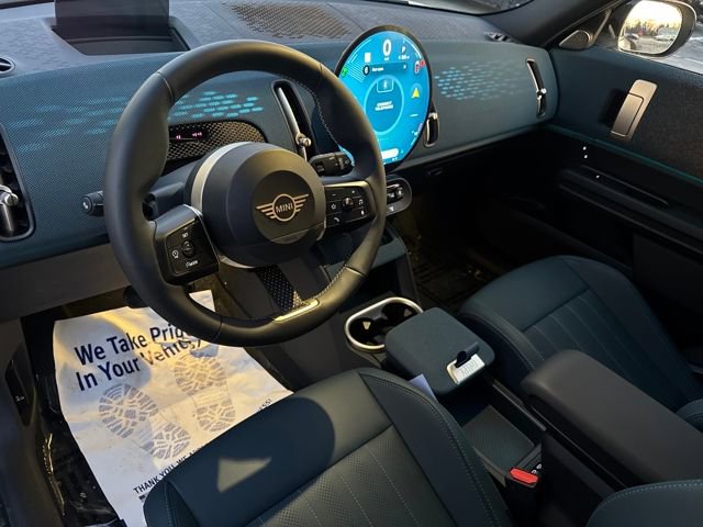 Used 2025 MINI Cooper Countryman S w/ Comfort Package Max image 17
