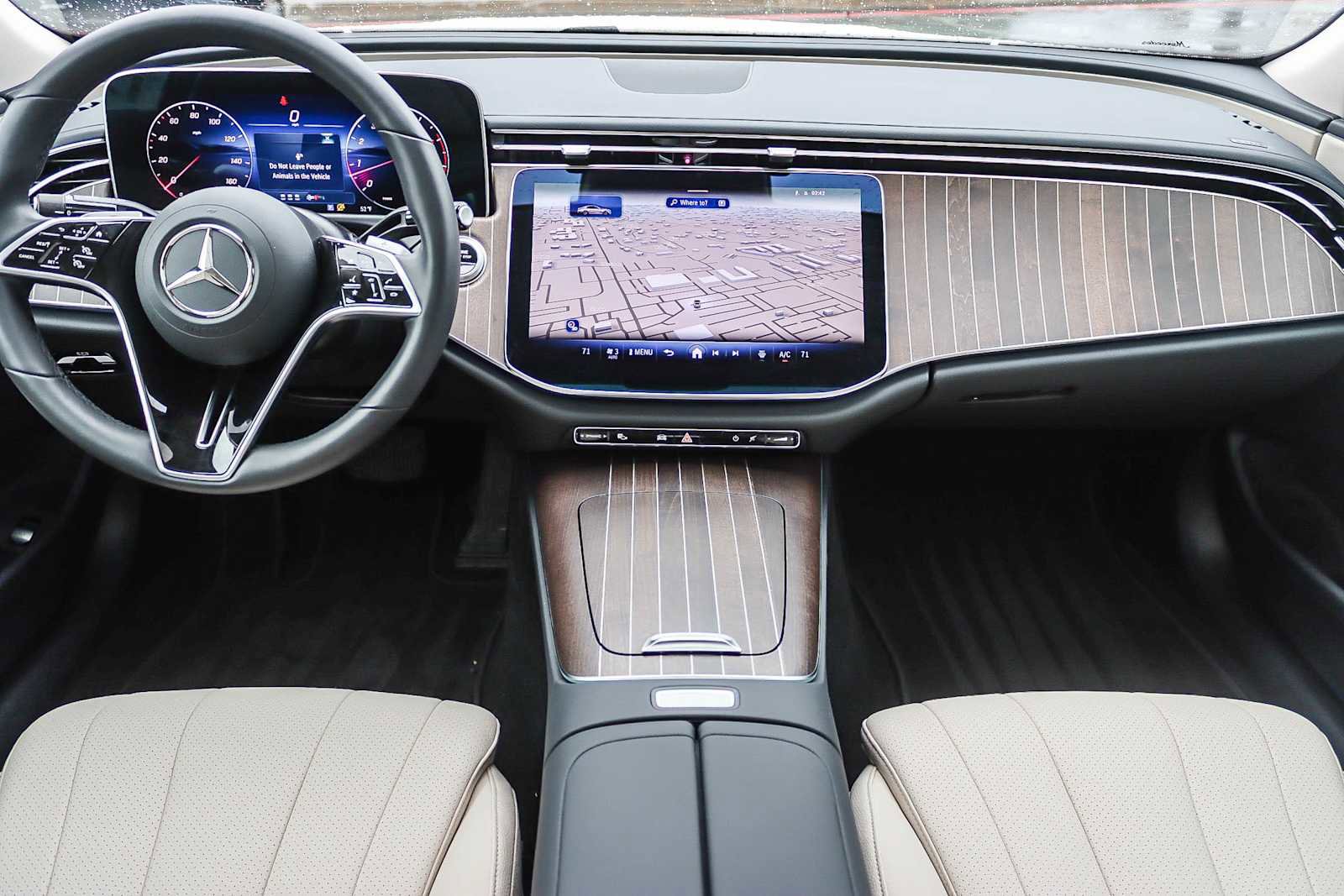 Used 2024 Mercedes-Benz E 450 E 450 image 11