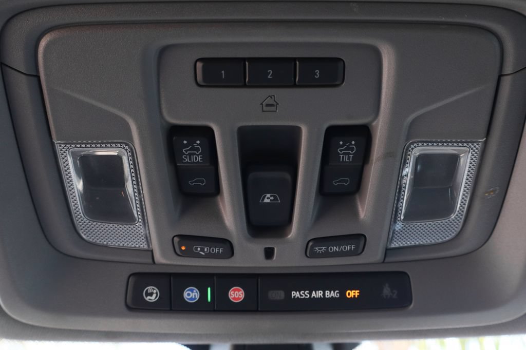 Used 2021 Chevrolet Silverado 1500 LT Trail Boss w/ Convenience Package II AWD/4WD image 31