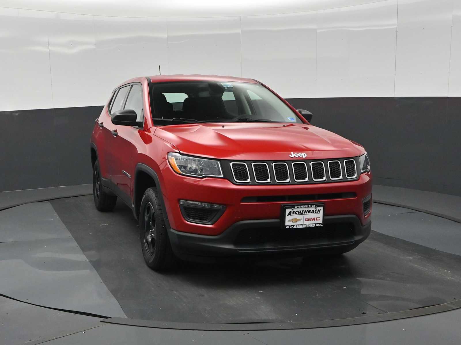 Used 2021 Jeep Compass Sport AWD/4WD image 3
