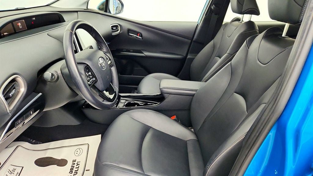 Used 2021 Toyota Prius Prime XLE FWD image 18
