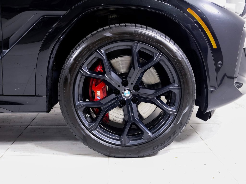 Used 2021 BMW X6 M50i image 23