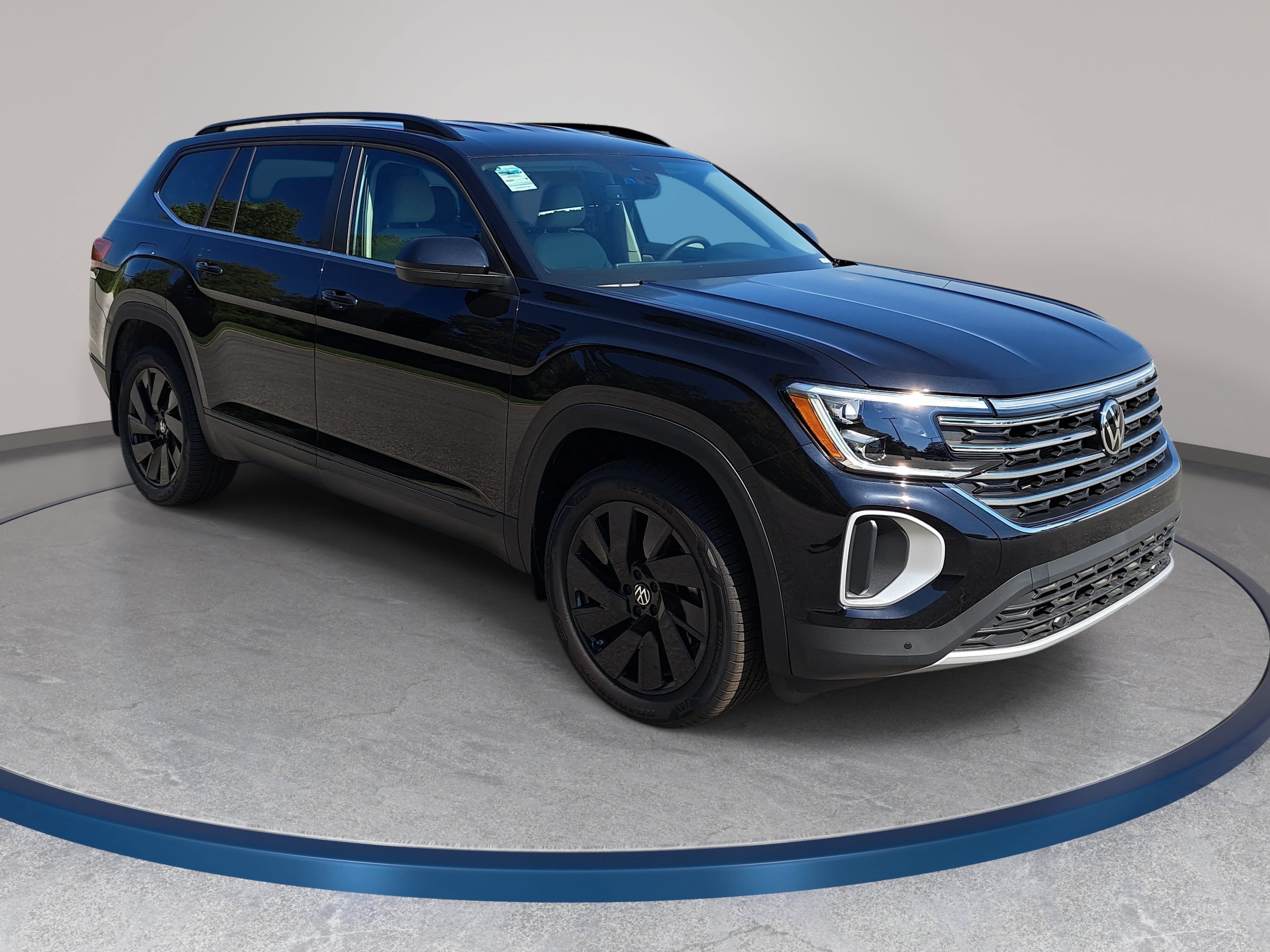 New 2026 Volkswagen Atlas SE FWD image 3