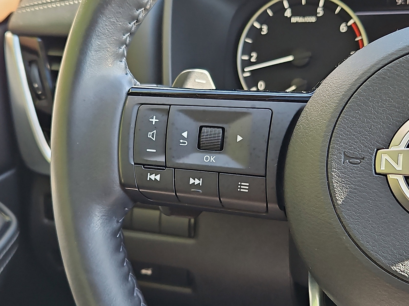 Certified 2023 Nissan Rogue SL w/ SL Premium Package AWD/4WD image 21