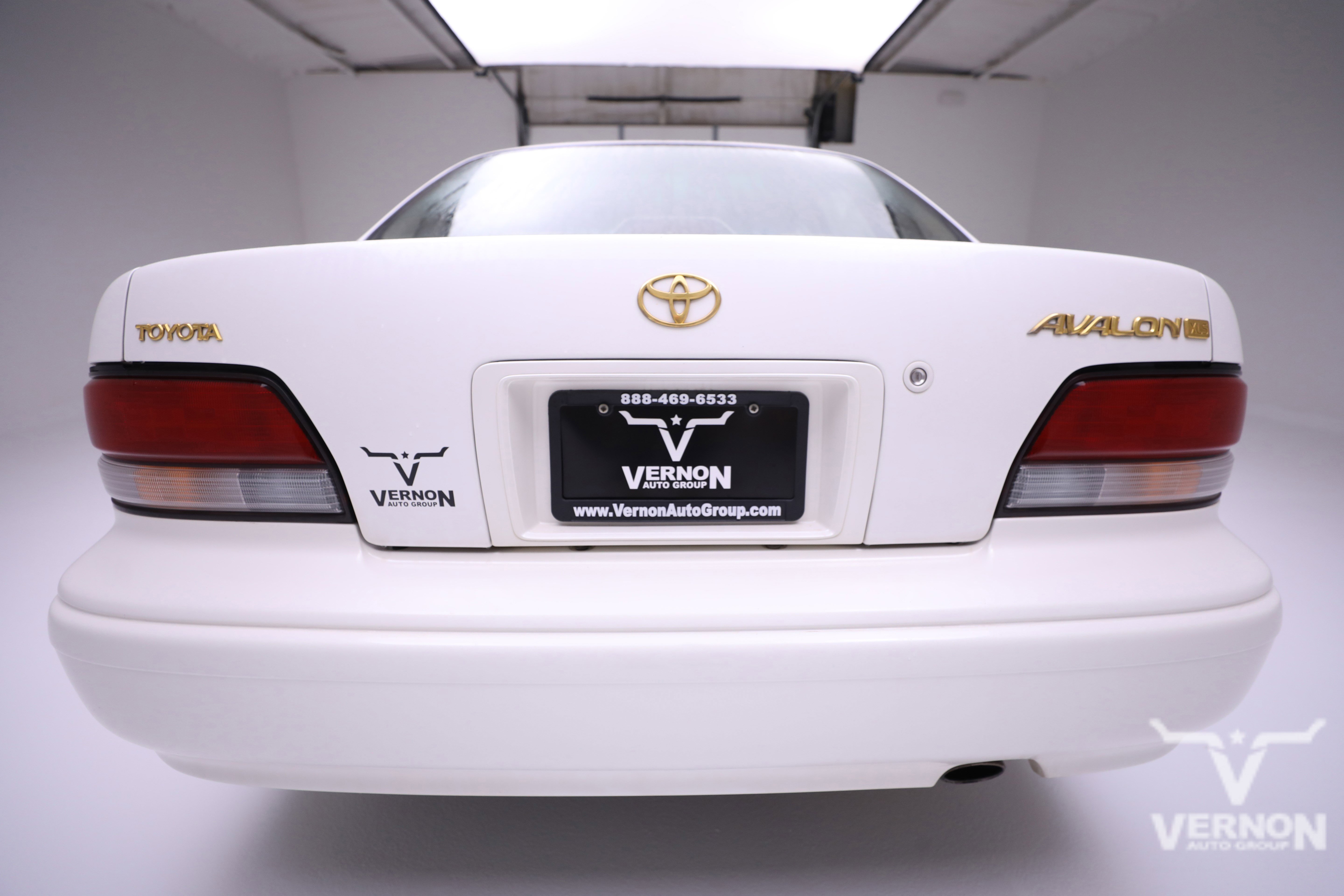 Used 1997 Toyota Avalon XL image 4