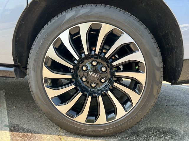 Used 2023 Lincoln Navigator L Black Label AWD/4WD image 25