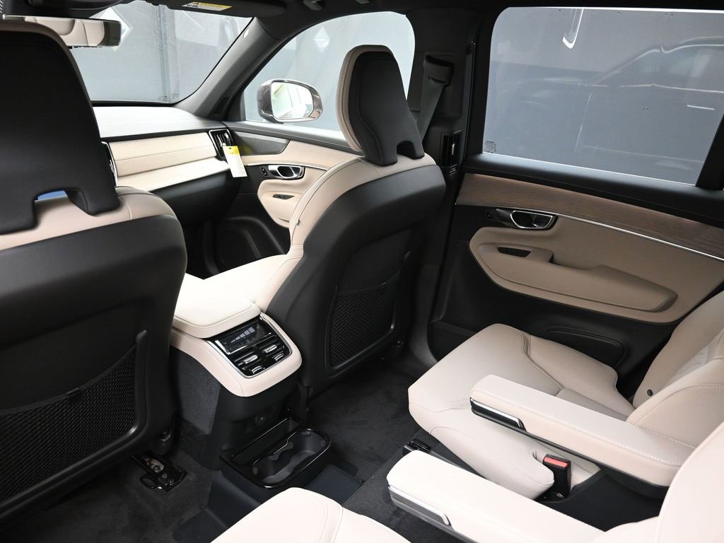 New 2026 Volvo XC90 B6 Plus image 21