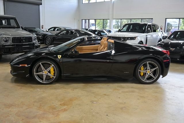 Used 2013 Ferrari 458 Spider RWD image 2