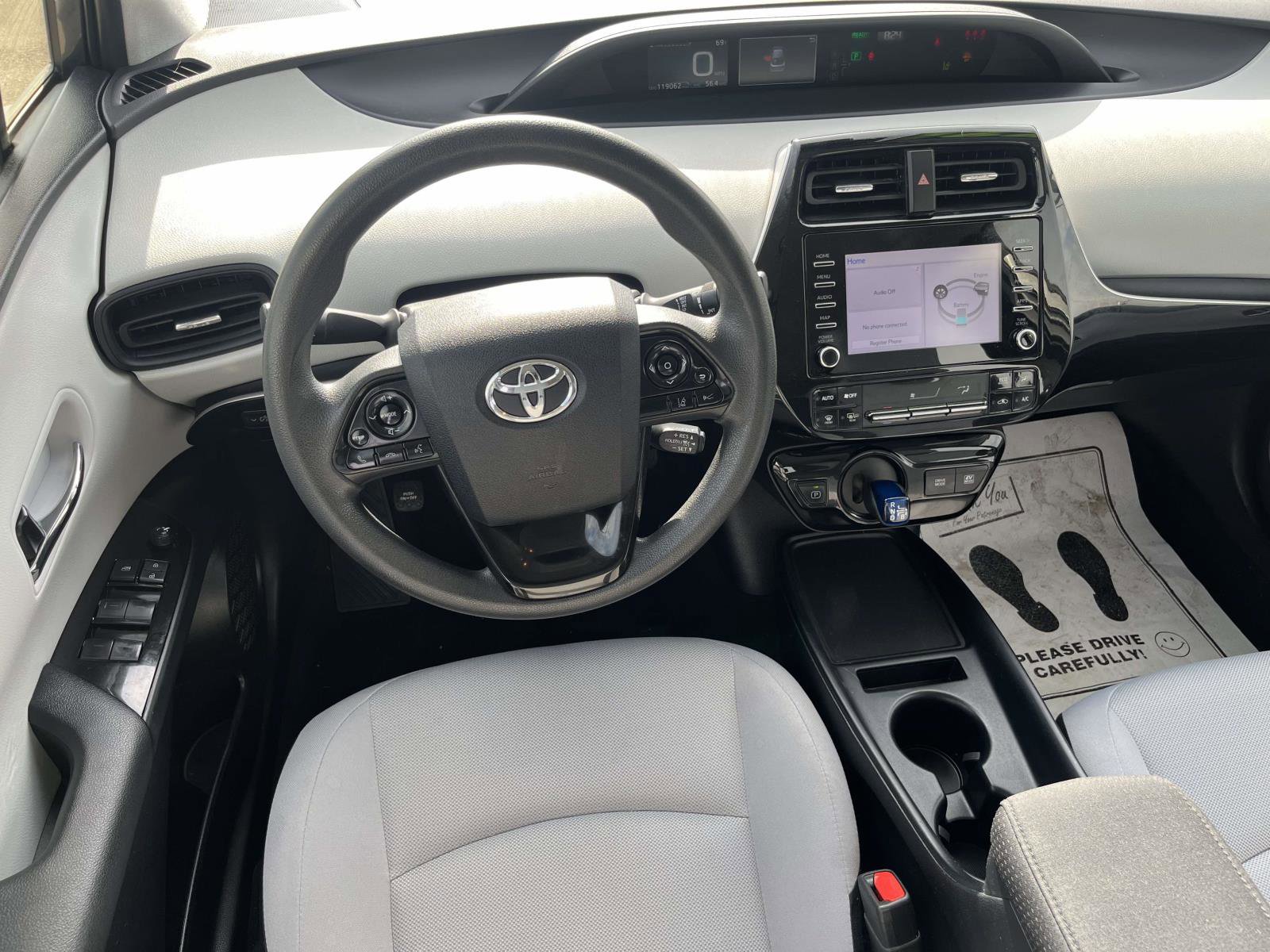 Used 2020 Toyota Prius L Eco FWD image 9