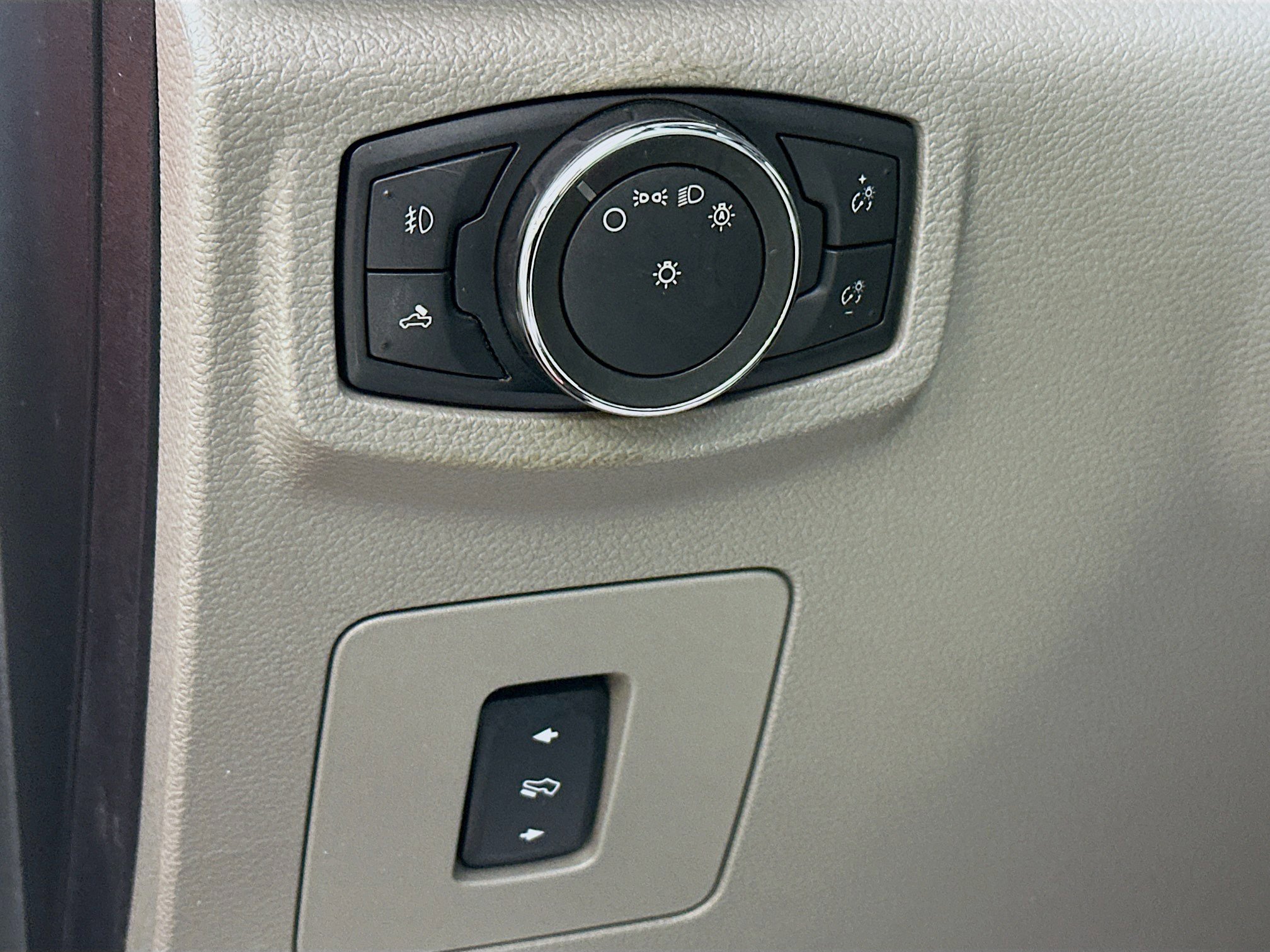 Used 2016 Ford F150 XLT w/ Equipment Group 301A Mid image 10