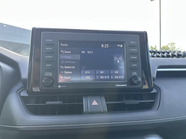 Used 2022 Toyota RAV4 XLE w/ Convenience Package FWD image 17