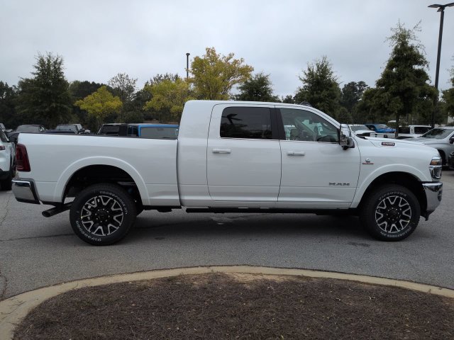 New 2027 RAM 2500 Limited AWD/4WD image 3