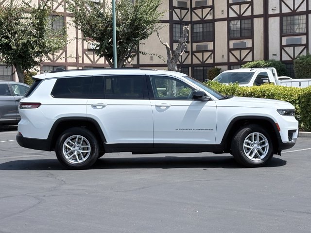 Used 2024 Jeep Grand Cherokee L Laredo AWD/4WD image 4