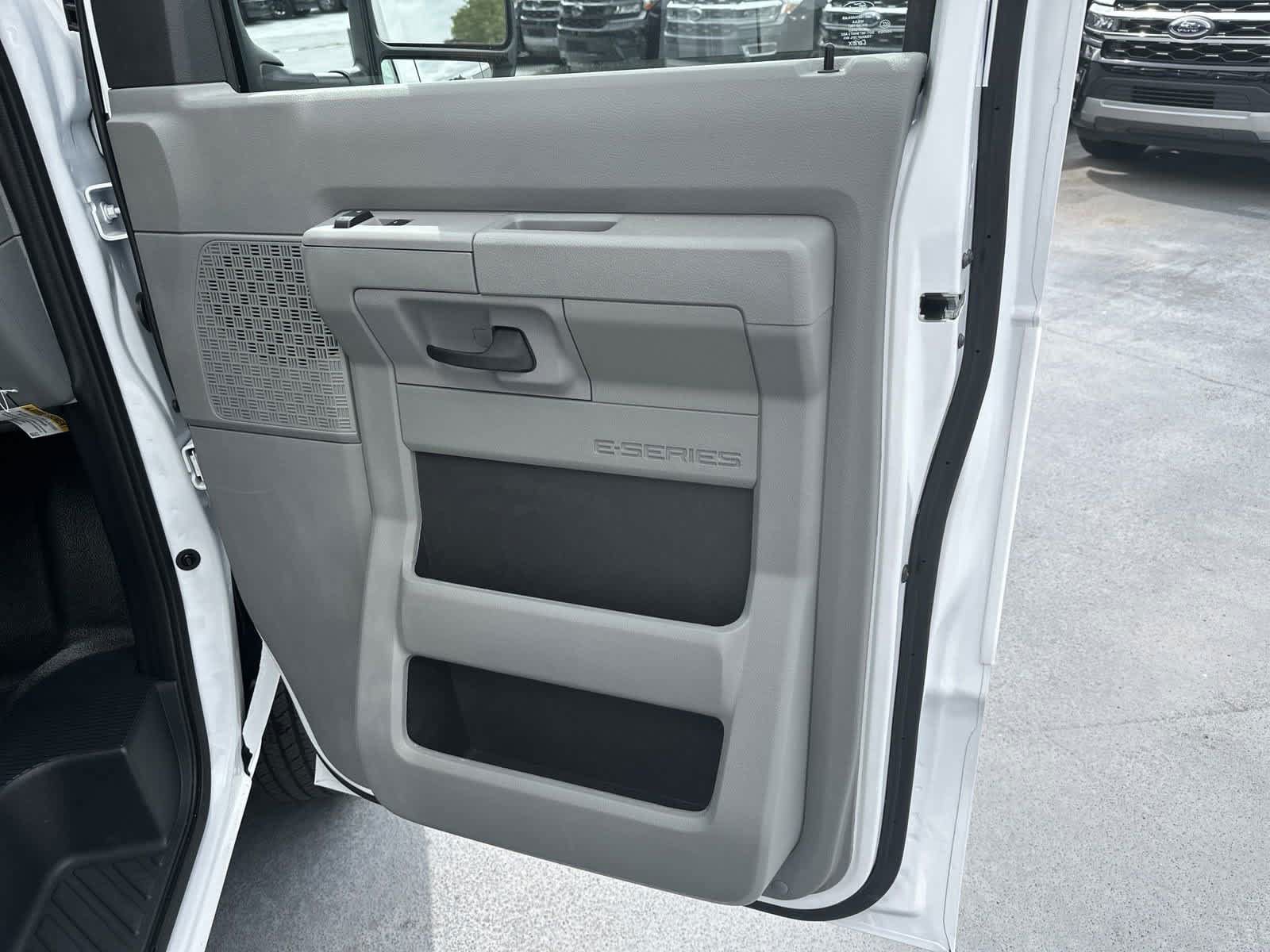 New 2025 Ford E-350 and Econoline 350 Super Duty w/ Power Equipment Group RWD image 28