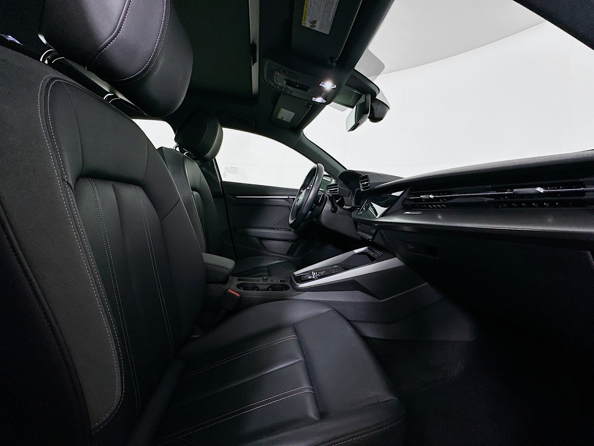 Used 2024 Audi A3 2.0T Premium image 31