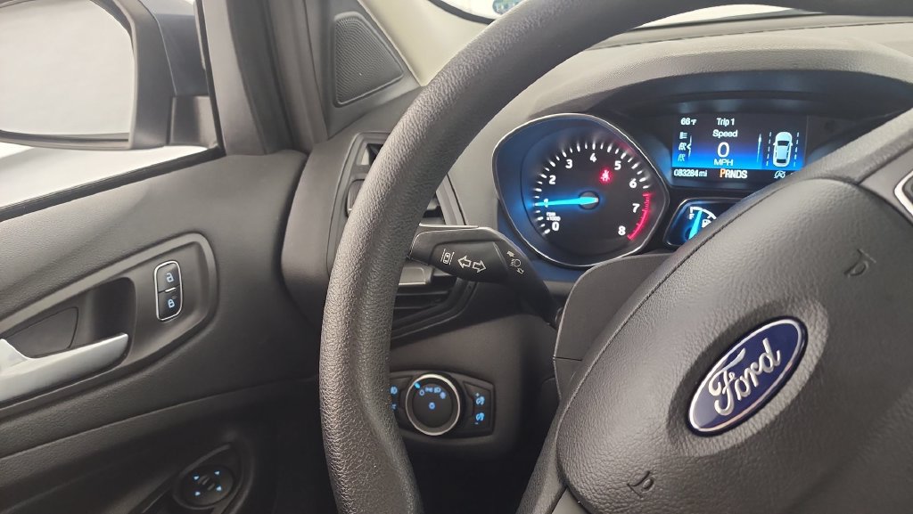 Used 2018 Ford Escape SE w/ Ford Safe & Smart Package AWD/4WD image 17