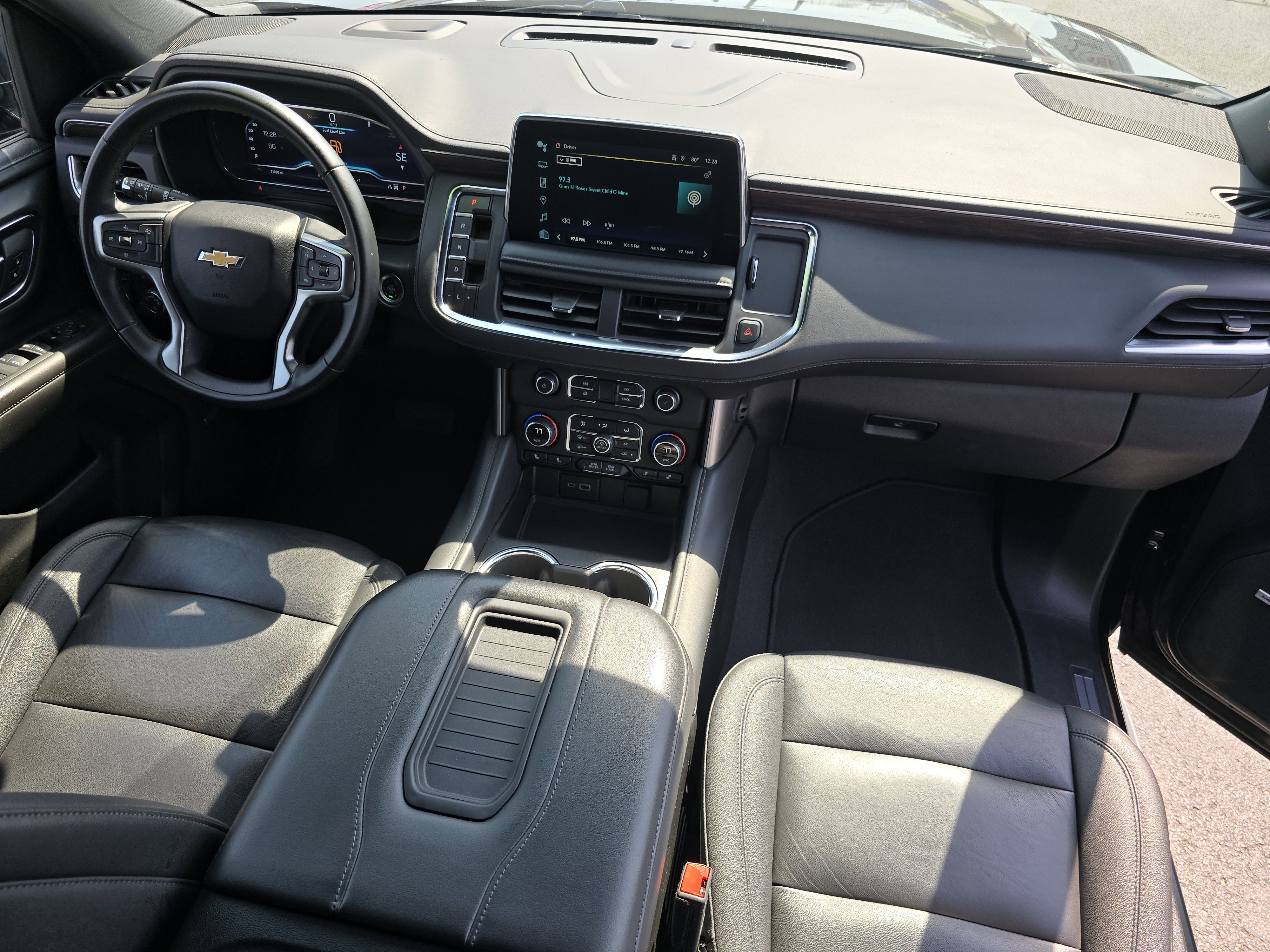Used 2024 Chevrolet Suburban LT AWD/4WD image 30