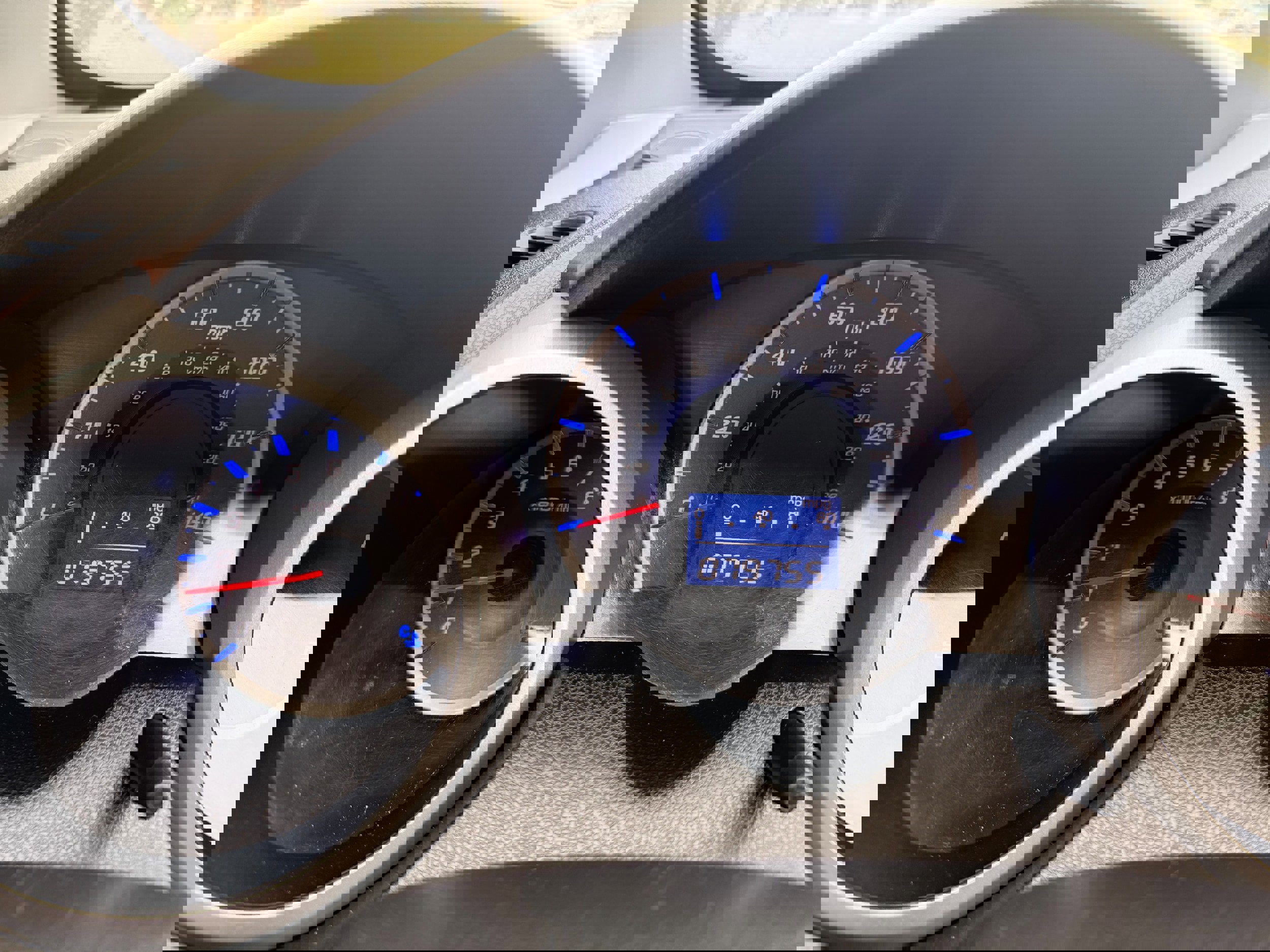 Used 2010 Honda Fit Sport image 4