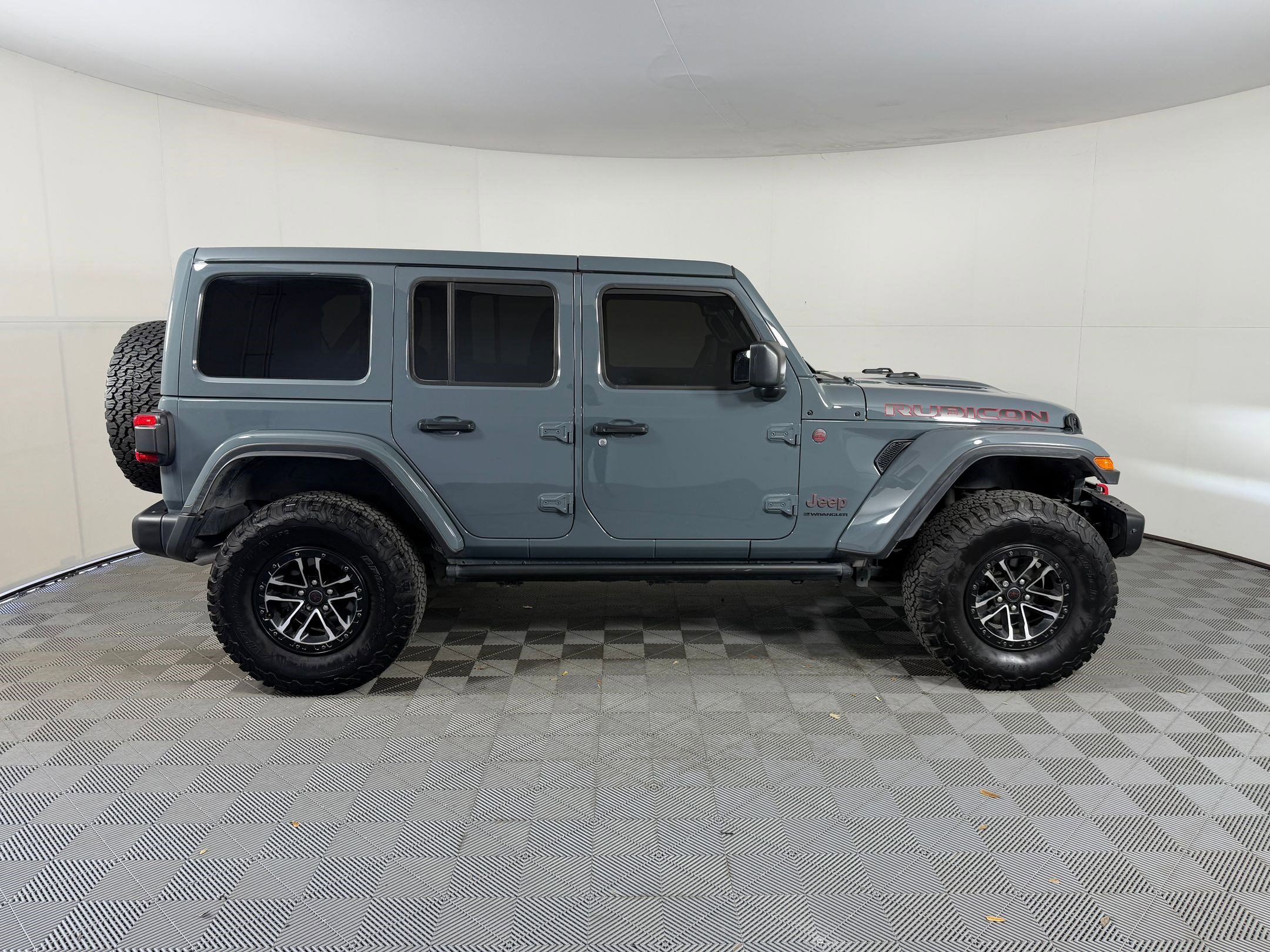 Used 2024 Jeep Wrangler Unlimited Rubicon image 8