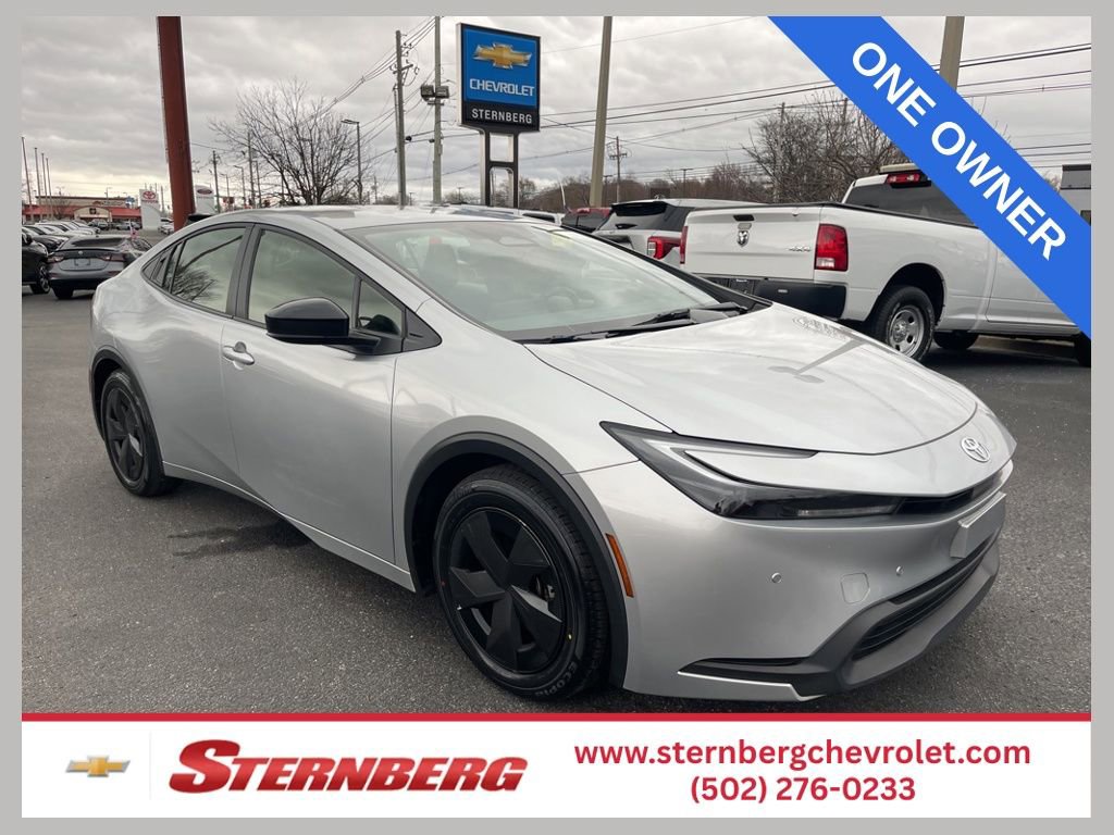 Used 2023 Toyota Prius LE FWD video 1