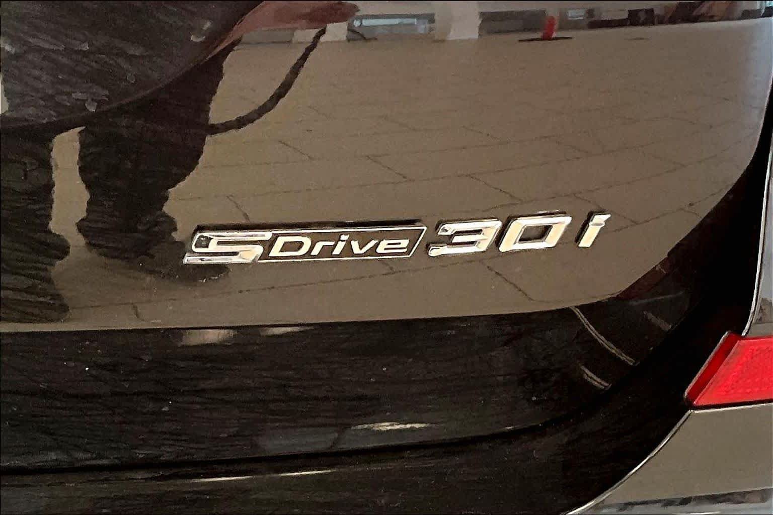 Used 2019 BMW X3 sDrive30i w/ Driving Assistance Package RWD image 9