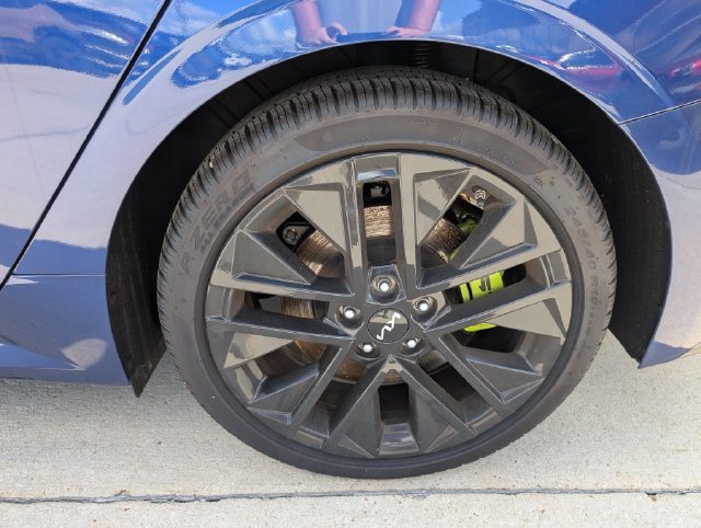Used 2025 Kia K5 GT w/ GT1 Package FWD image 9