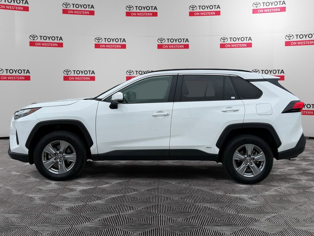 Certified 2024 Toyota RAV4 LE AWD/4WD image 6
