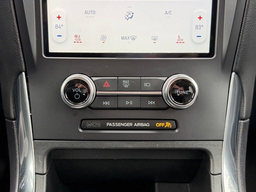 Used 2024 Ford Edge Titanium AWD/4WD image 12